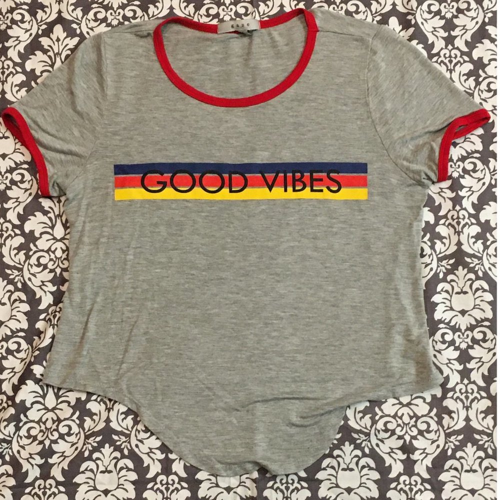 👩‍💻 “GOOD VIBES” Crop top by Gaze 👩‍💻